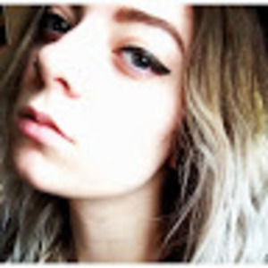 Meet your Posher, Corina